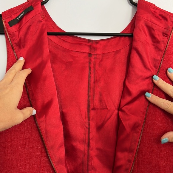 Tahari red fitted dress - Picture 4 of 4